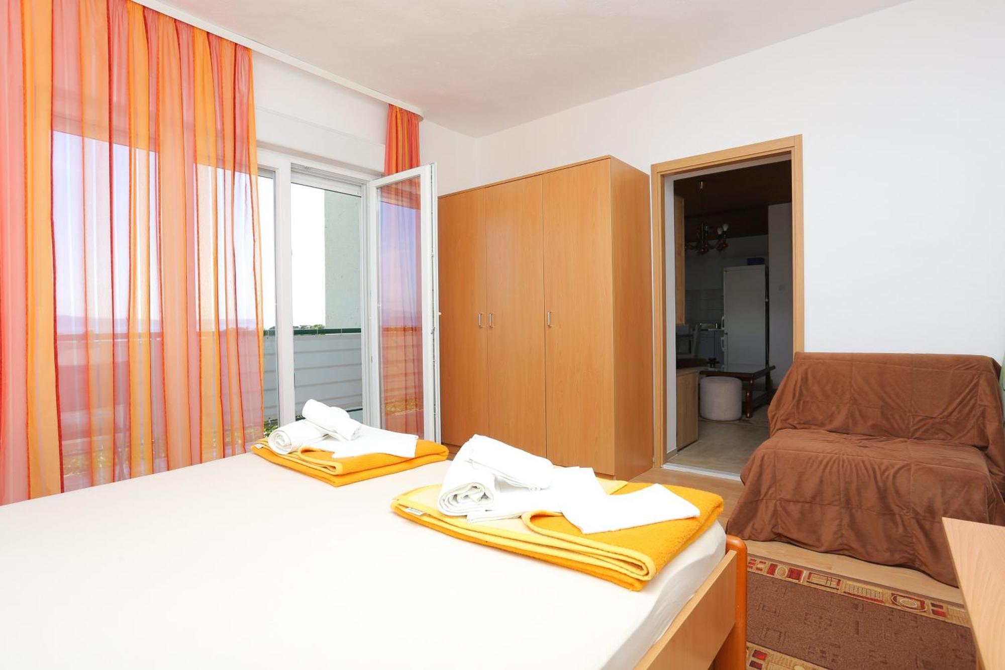 Apartments&rooms with parking space Tucepi, Makarska - 5263 Pokój zdjęcie